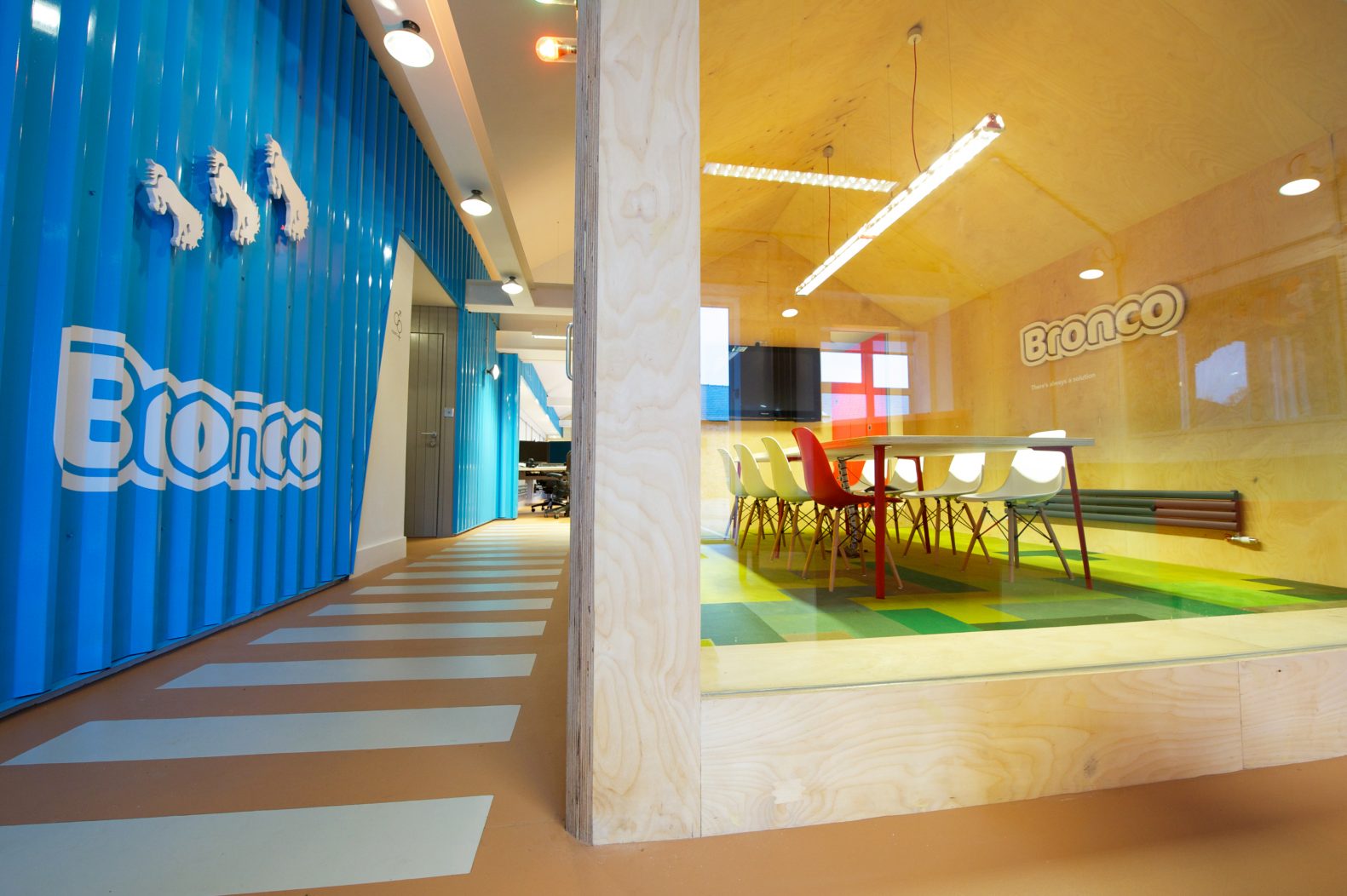 Bronco Office Design by Phaus