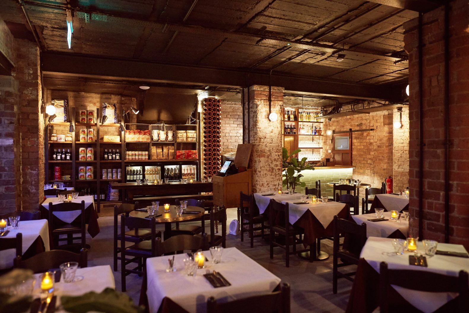 Tre Ciccio Restaurant Interior